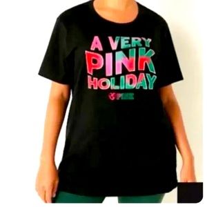 VS PINK CAMPUS Tee A VERY PINK HOLIDAY